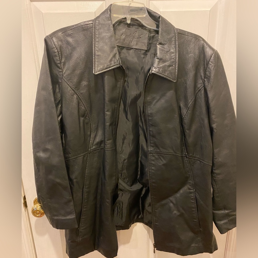 Black womens leather jacket, 2x, great condition